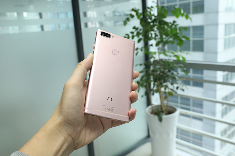 EL K20 - exquisite ultra slim all metal full screen smartphone